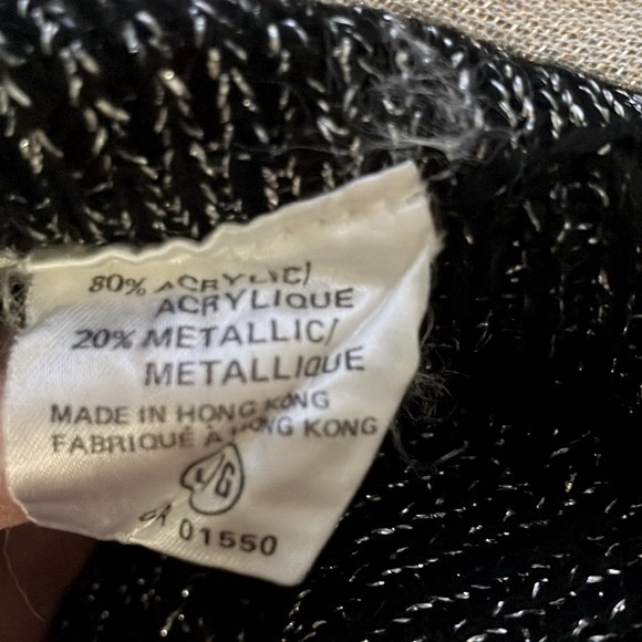 Long cardigan with gold buttons - Picture 6 of 6